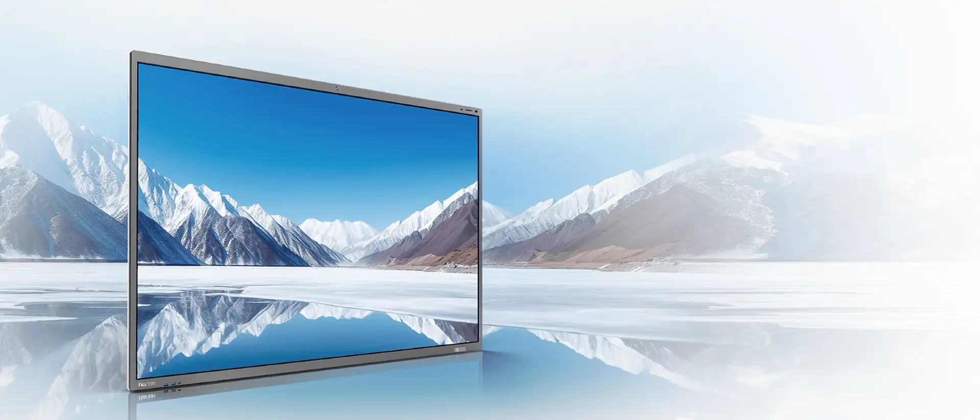 Horion M6A Pro V2 paneli togʻ va muzlik manzarasi fonida — 4K ekranda tabiat aksi